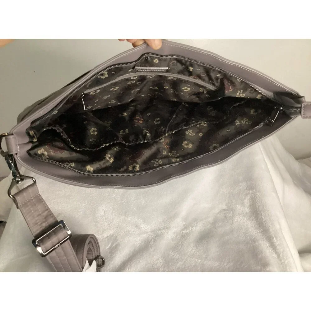 LUG Galley Satin Luxe VL Portfolio NWT